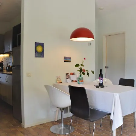 Colorful Comfort In This Bungalow Near A Lake, Beach, Dunes And Sea Hébergement de vacances Noordwijkerhout