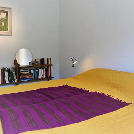 Hébergement de vacances Colorful Comfort In This Bungalow Near A Lake, Beach, Dunes And Sea